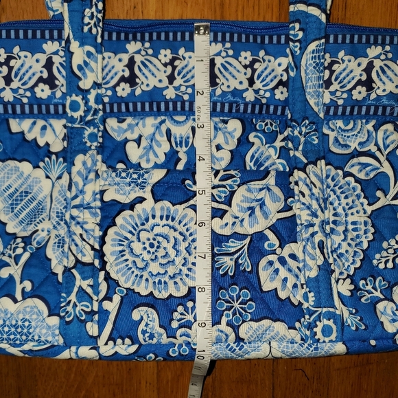 Vera Bradley Blue Lagoon Tote - Picture 7 of 11